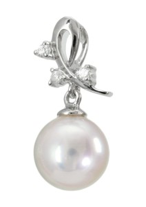 Zawieszka złota z perłą Akoya (wzór HALF)