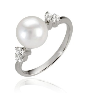 Pierścionek złoty z perłą Akoya (wzór TSZT)