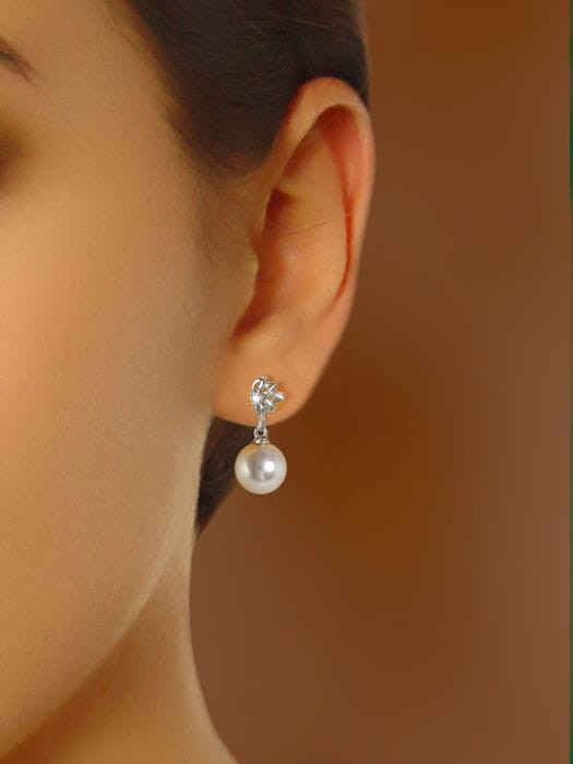 Kolczyki złote z perłami Akoya EA-85W-SHWG14D-HFLO 2