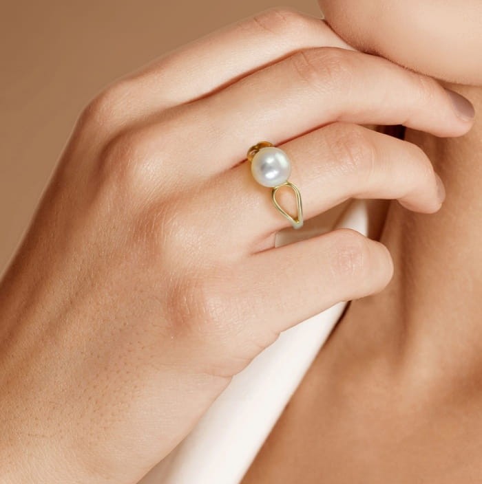 Złoty pierścionek z perłą Akoya RA1-85W-YG14-GNS 2