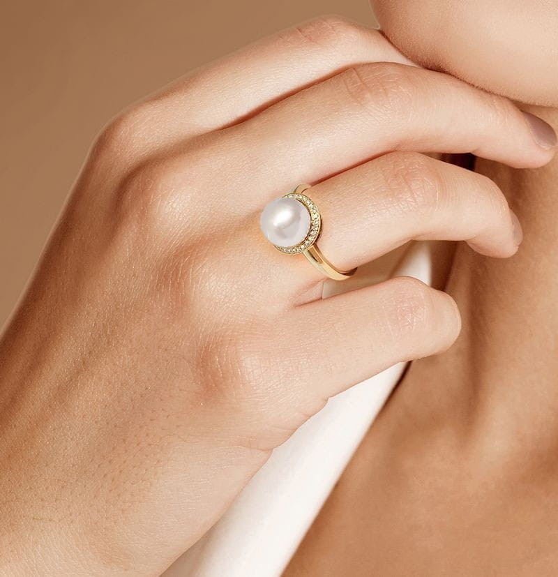 Złoty pierścionek z białą perłą South Sea RS1-100W-YG18D-DRND 2