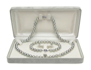 Komplet biżuterii ze srebrnych pereł Akoya 7-7,5 mm (wzór CSS-WG)