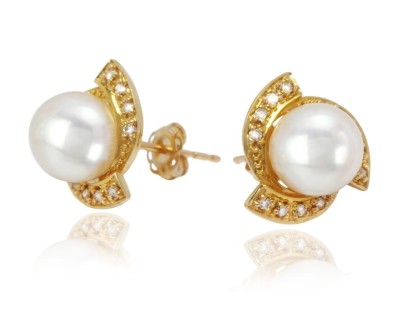 Złote kolczyki z perłami Akoya (wzór SAU)