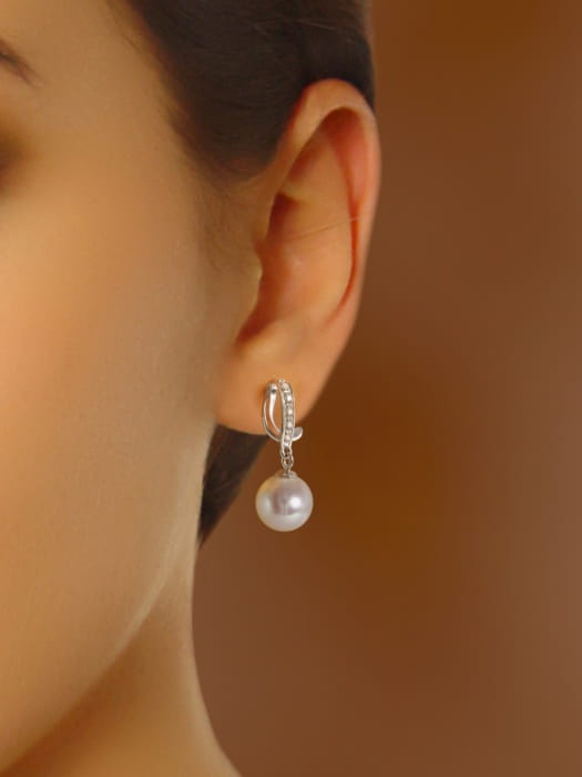 Kolczyki złote z perłami Akoya EA-85W-SHWG14D-4FR 2